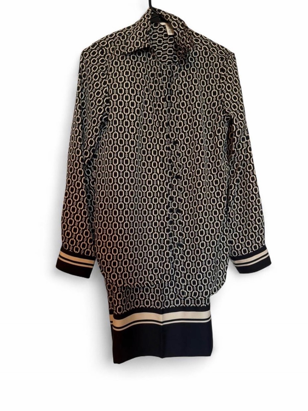 Chic and elegant Button-Up Set - Picture 4 of 4